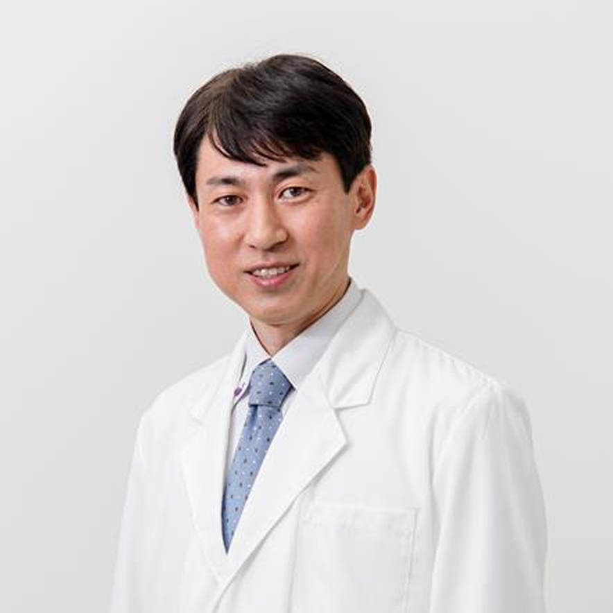 伊賀 和宏(監修者)のポートレート写真